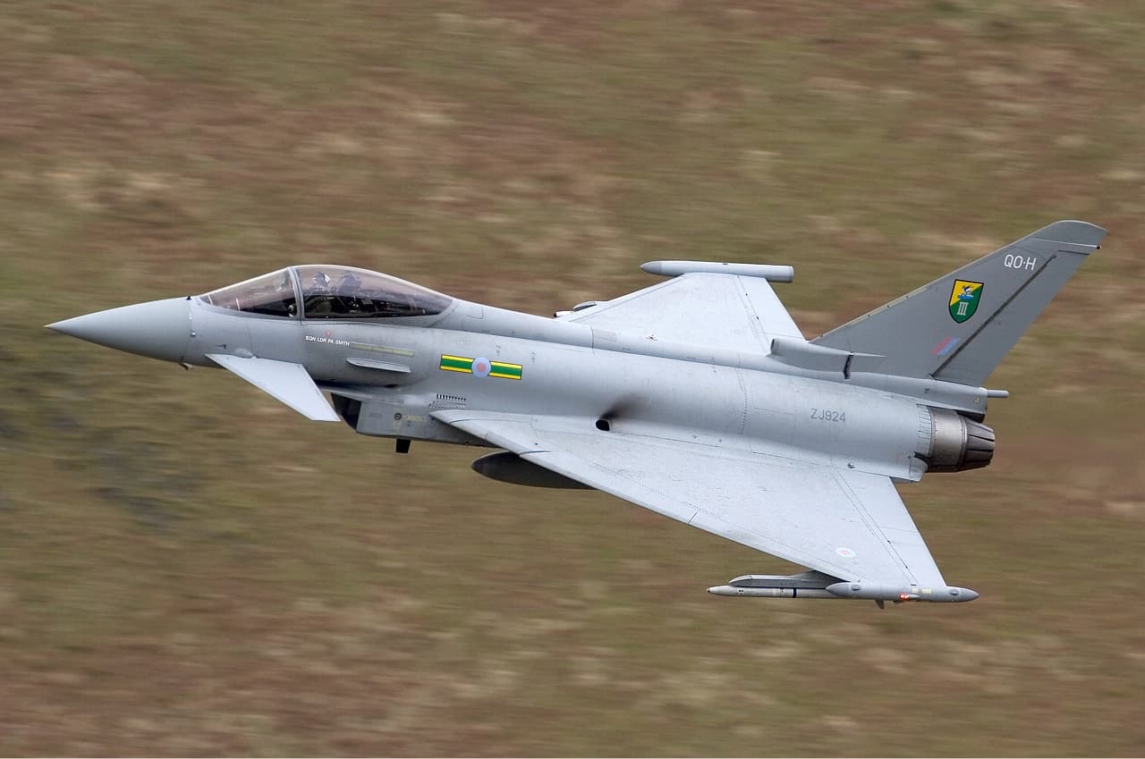 Split image comparing the Eurofighter Typhoon and Dassault Rafale multirole fighter jets in flight