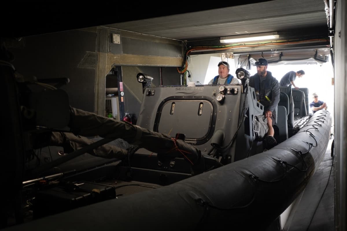 M80 Stiletto Experimental Navy Stealth Ship