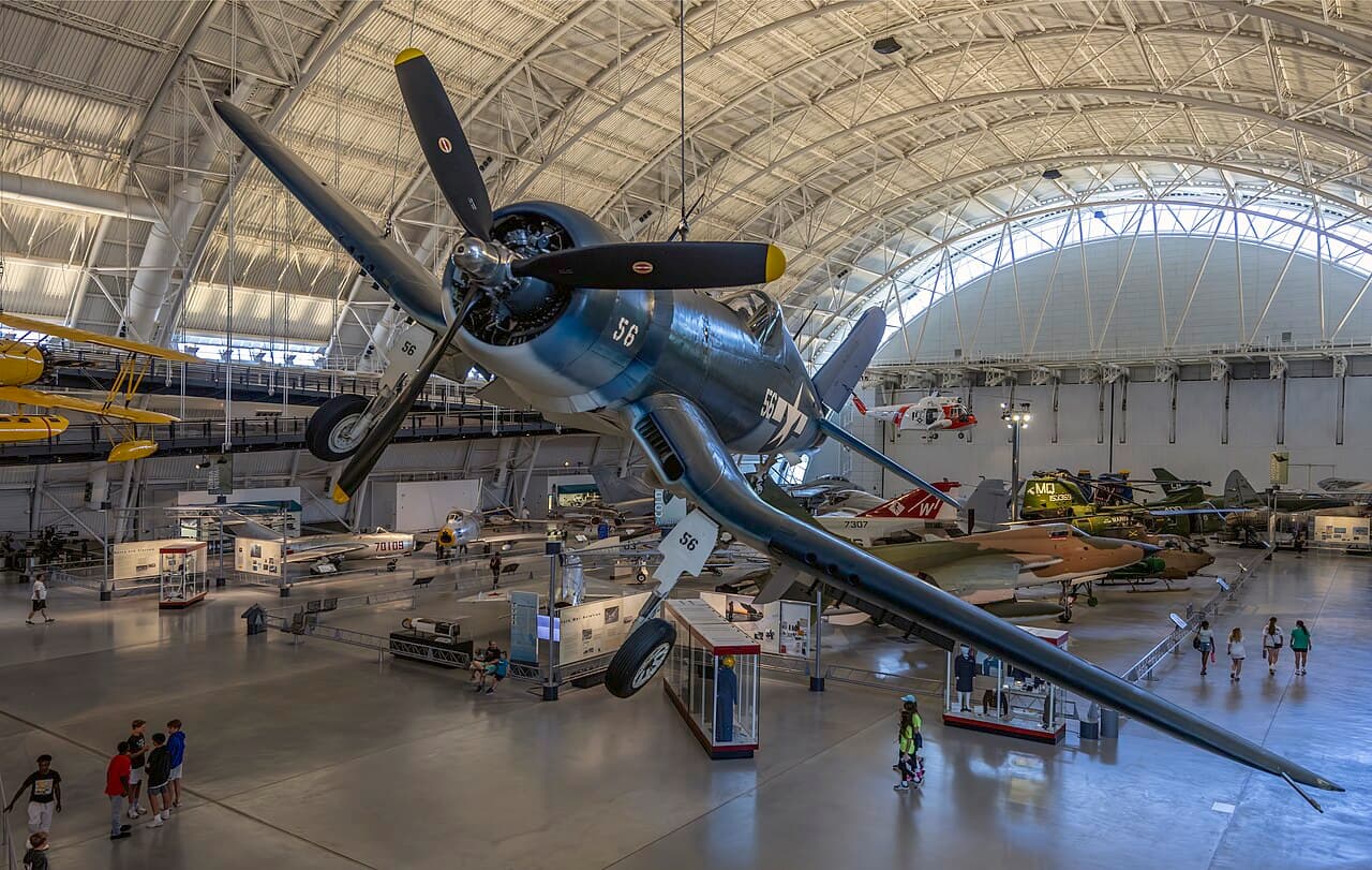 Vought F4U-1D Corsair