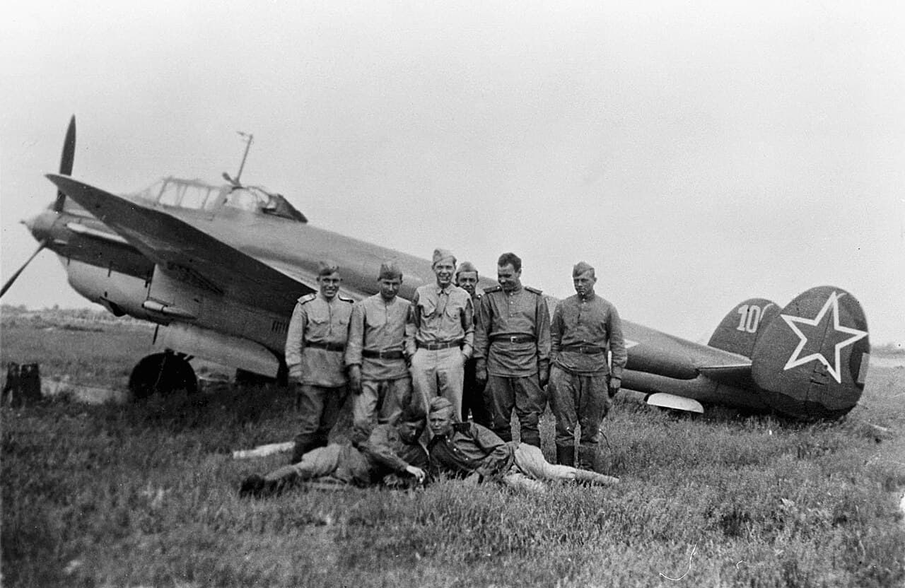 Petlyakov Pe-2