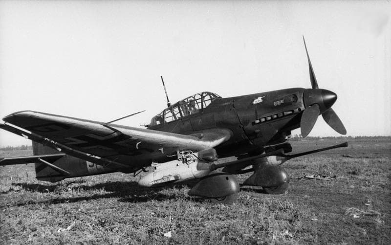 Ju 87G tank buster variant with twin 37mm BK cannon pods
