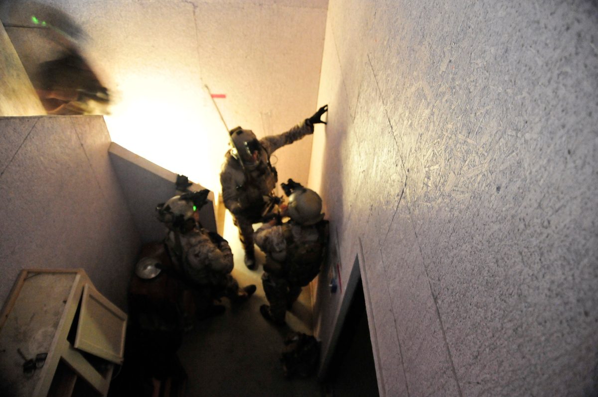 Italian COMSUBIN special forces frogmen during naval special operations