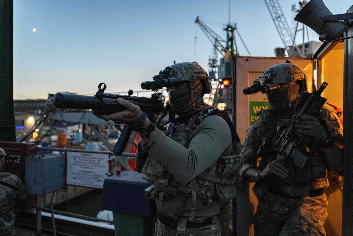 Chinese Snow Leopard Commando Unit operators in tactical formation during training