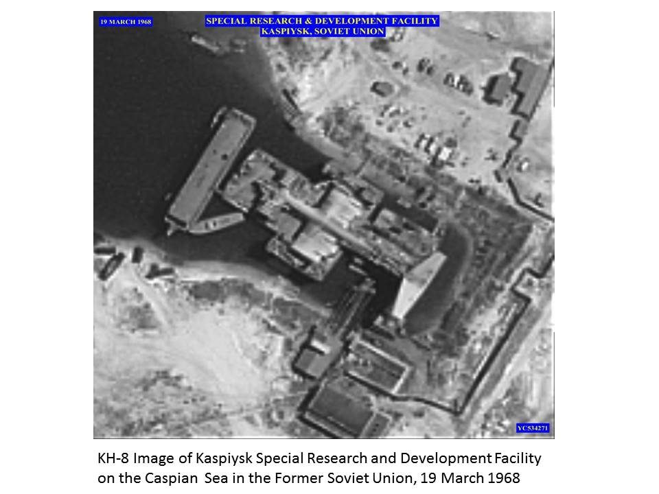 KM ekranoplan Caspian Sea Monster ground-effect vehicle skimming over water