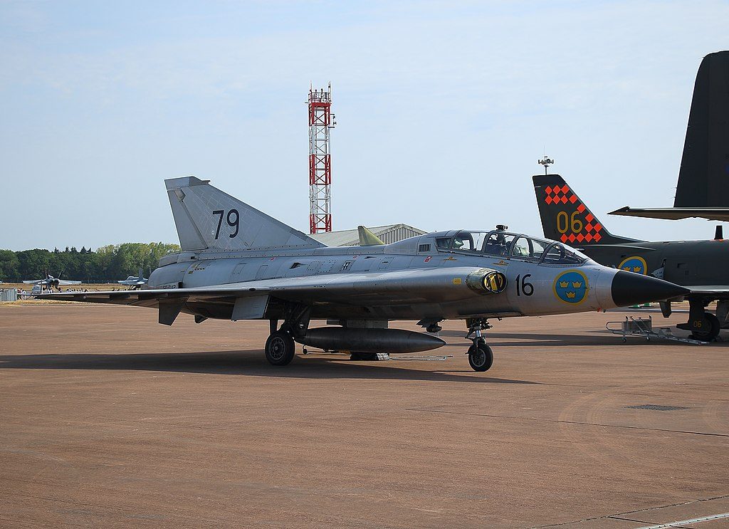 Saab J 35 Draken on the ground at an airshow showing Swedish Air Force markings