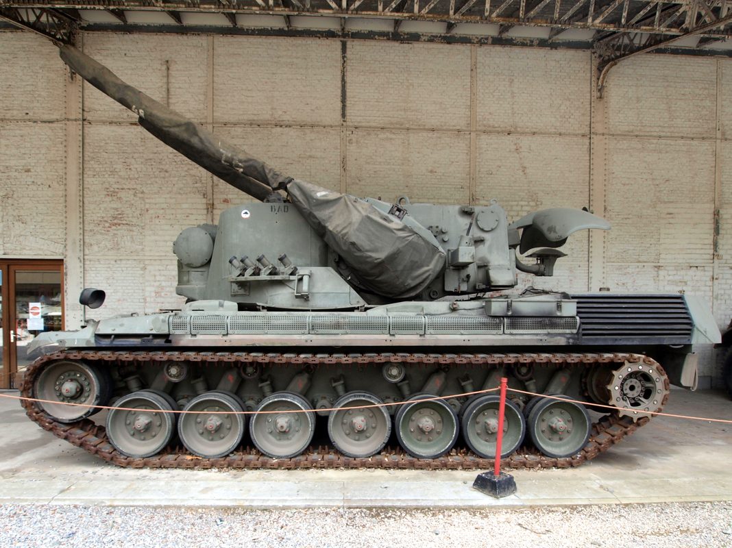 Side view of a Flakpanzer Gepard self-propelled anti-aircraft gun on display at the Royal Museum of the Armed Forces in Brussels