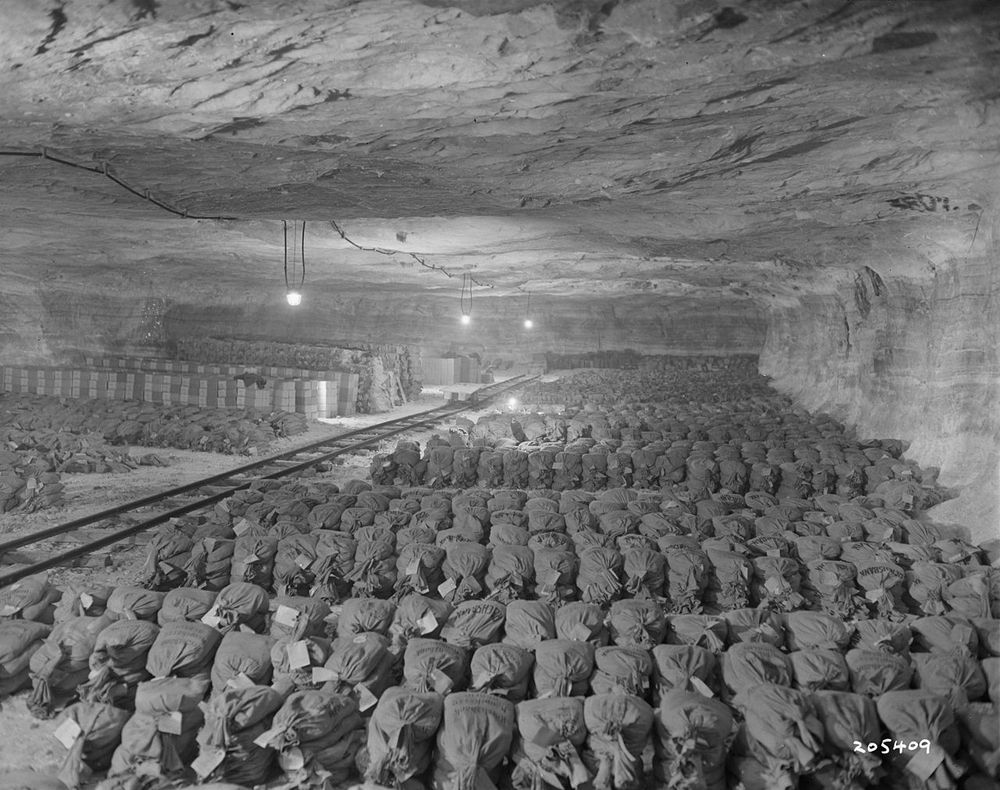 Nazi gold treasure discovered at Merkers Mine in 1945