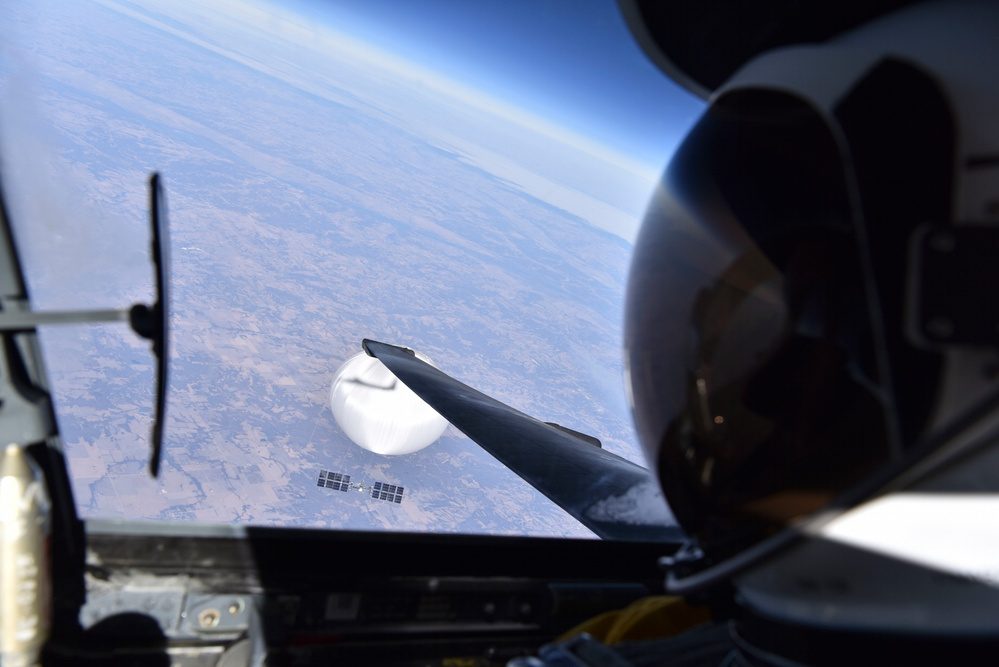 View from a U-2 cockpit at extreme altitude