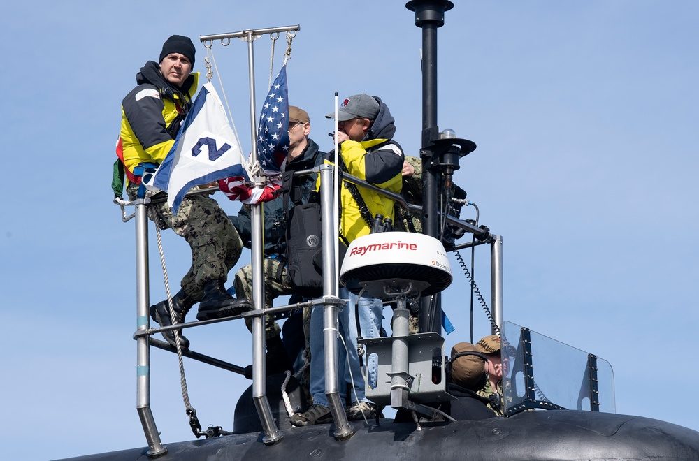 USS Virginia SSN-774 transiting the Thames River approaching Naval Submarine Base New London