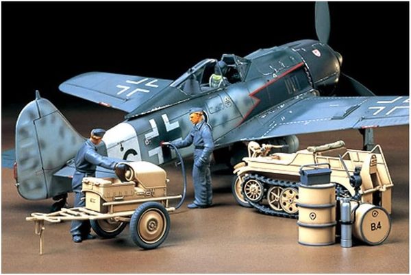 Tamiya Kettenkraftrad Model Kit