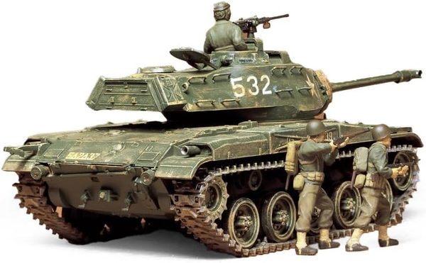 Tamiya M41 Walker Bulldog Model Kit