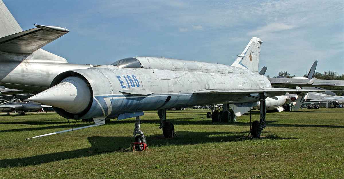 Mikoyan Ye-152
