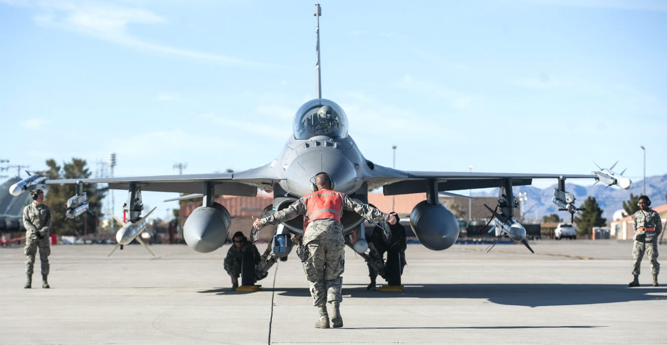 F-16 Images Fighting Falcon preflight
