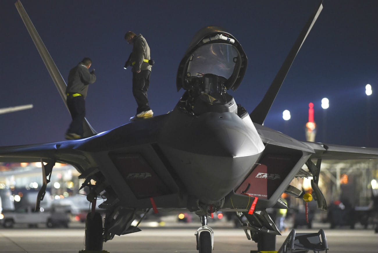 F-22 Night Maintenance
