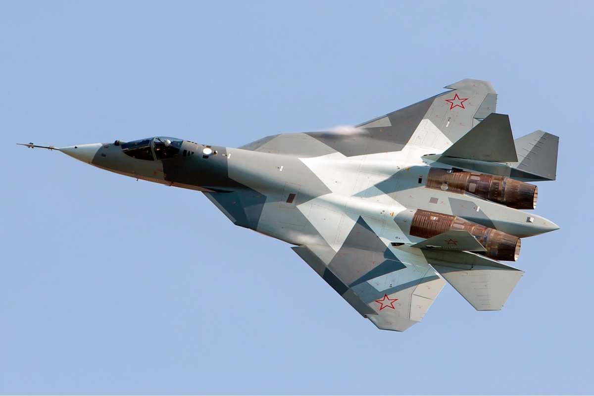 Sukhoi_T-50_Beltyukov-2