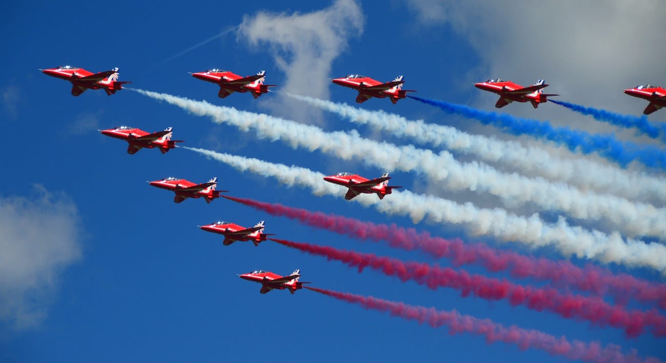 UK red arrows color trails