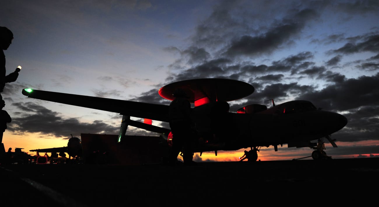 E-2 Hawkeye - Prepares to launch