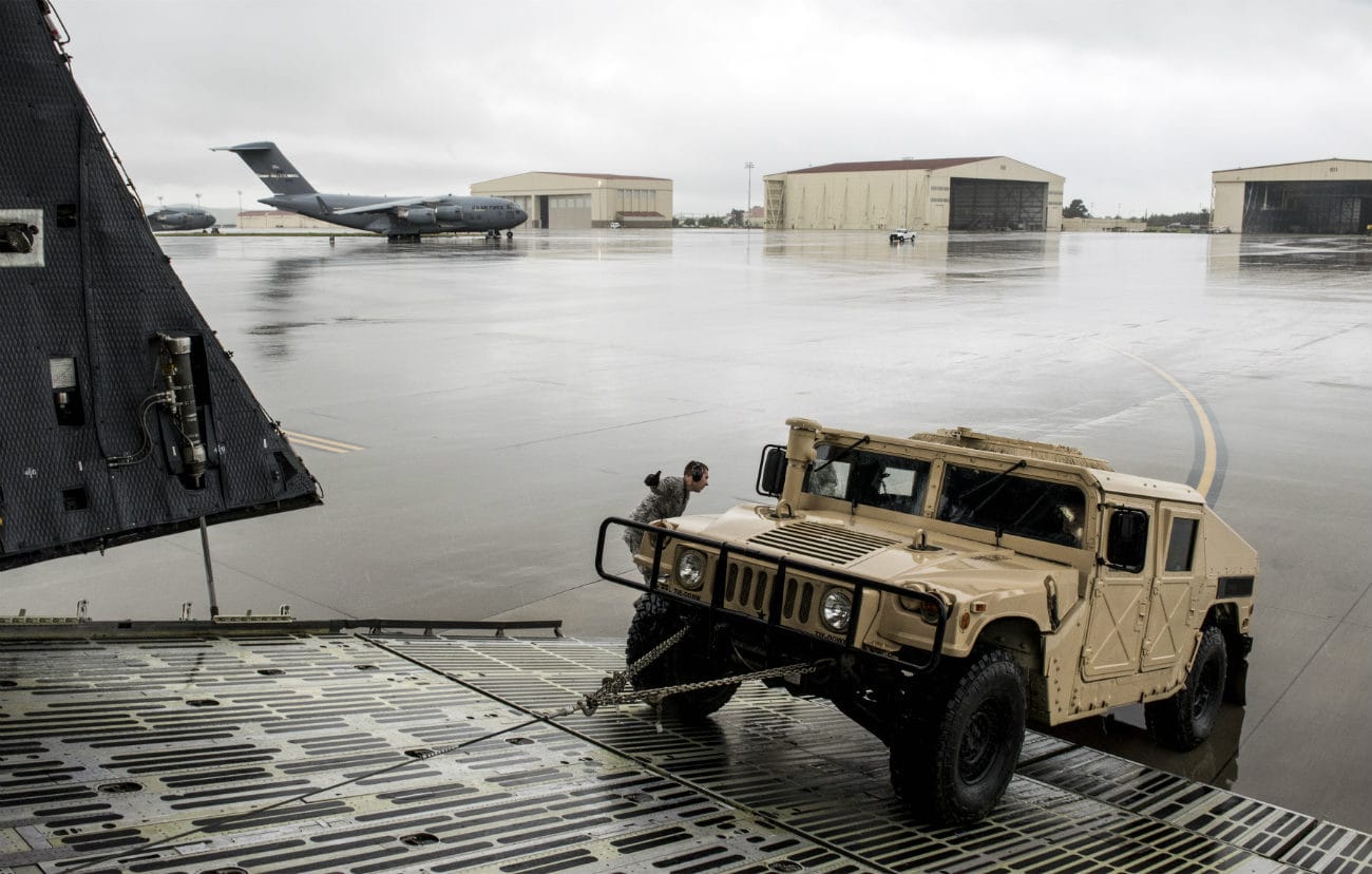 HMMWV - Loading