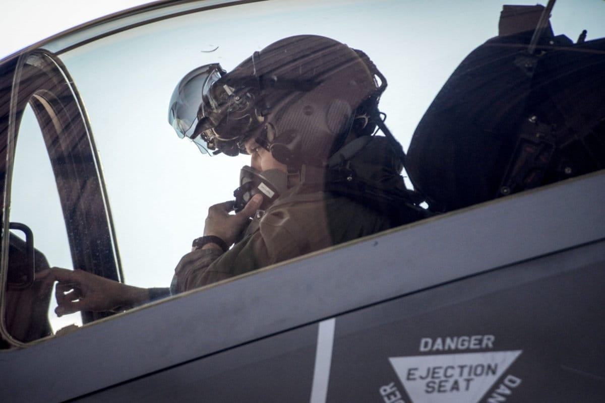 F-35 Lightning II Cockpit F-35 Lightning Facts