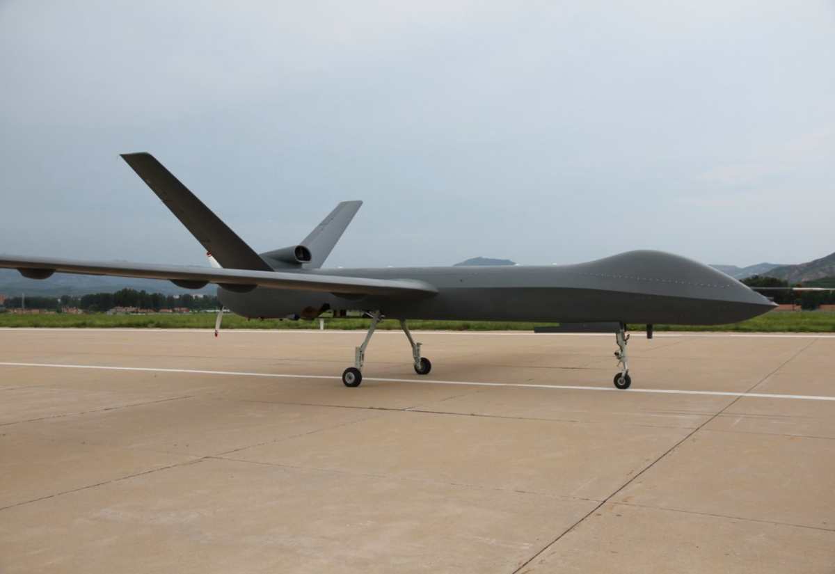 China’s CASC CH(Cai Hong)-5 / Rainbow 5 unmanned aerial vehicle completed its trial flight in Hebei Province