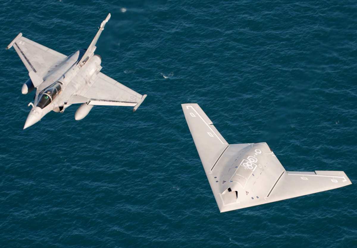 Dassault refers to the nEUROn like this: "The aim of the nEUROn demonstrator is to provide the European design offices with a project allowing them to develop know-how and to maintain their technological capabilities in the coming years."