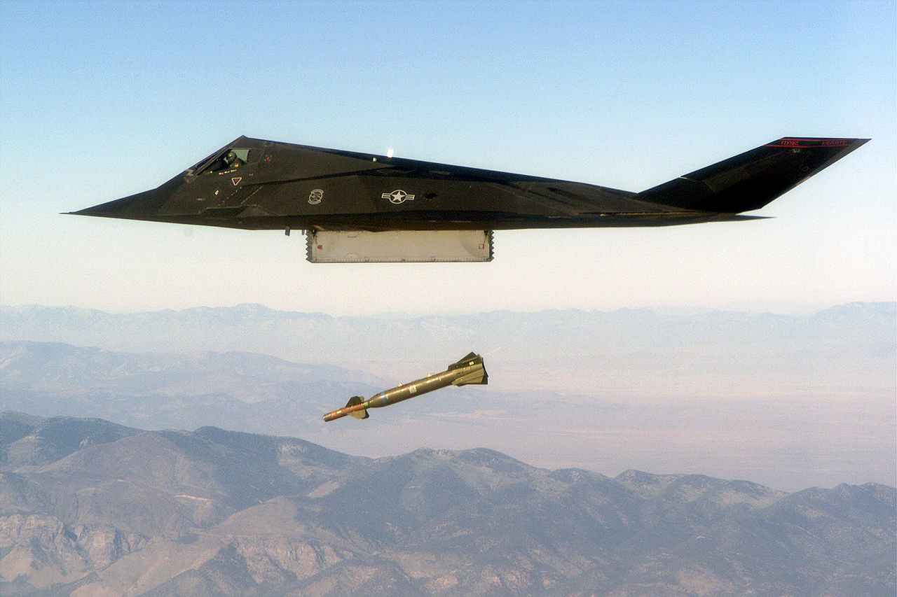 Lockheed Martin's F-117 Nighthawk | Military Machine