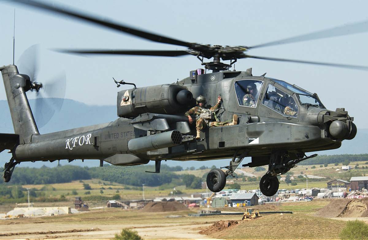 Ah-64 Apache extraction exercise
