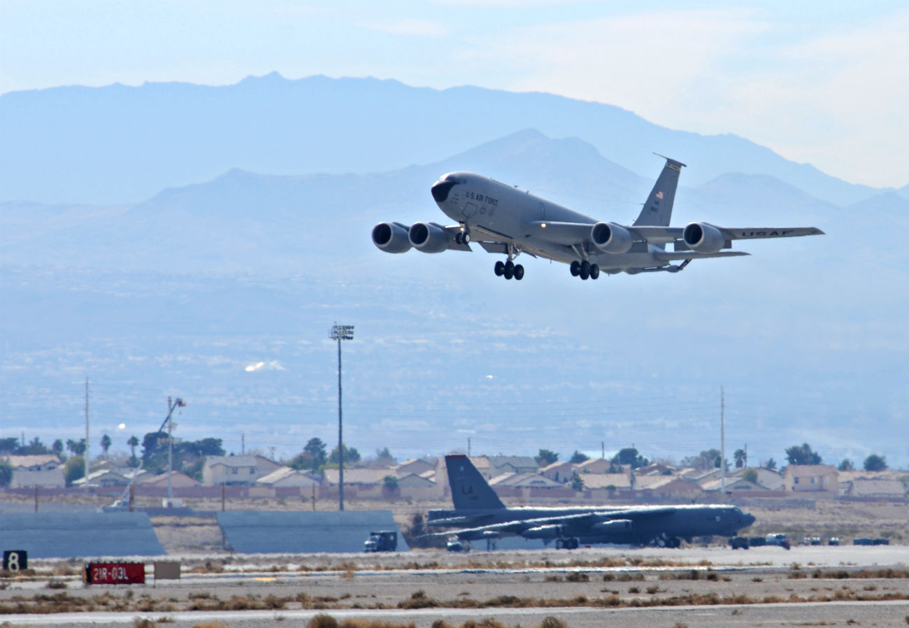 KC-135 Take off