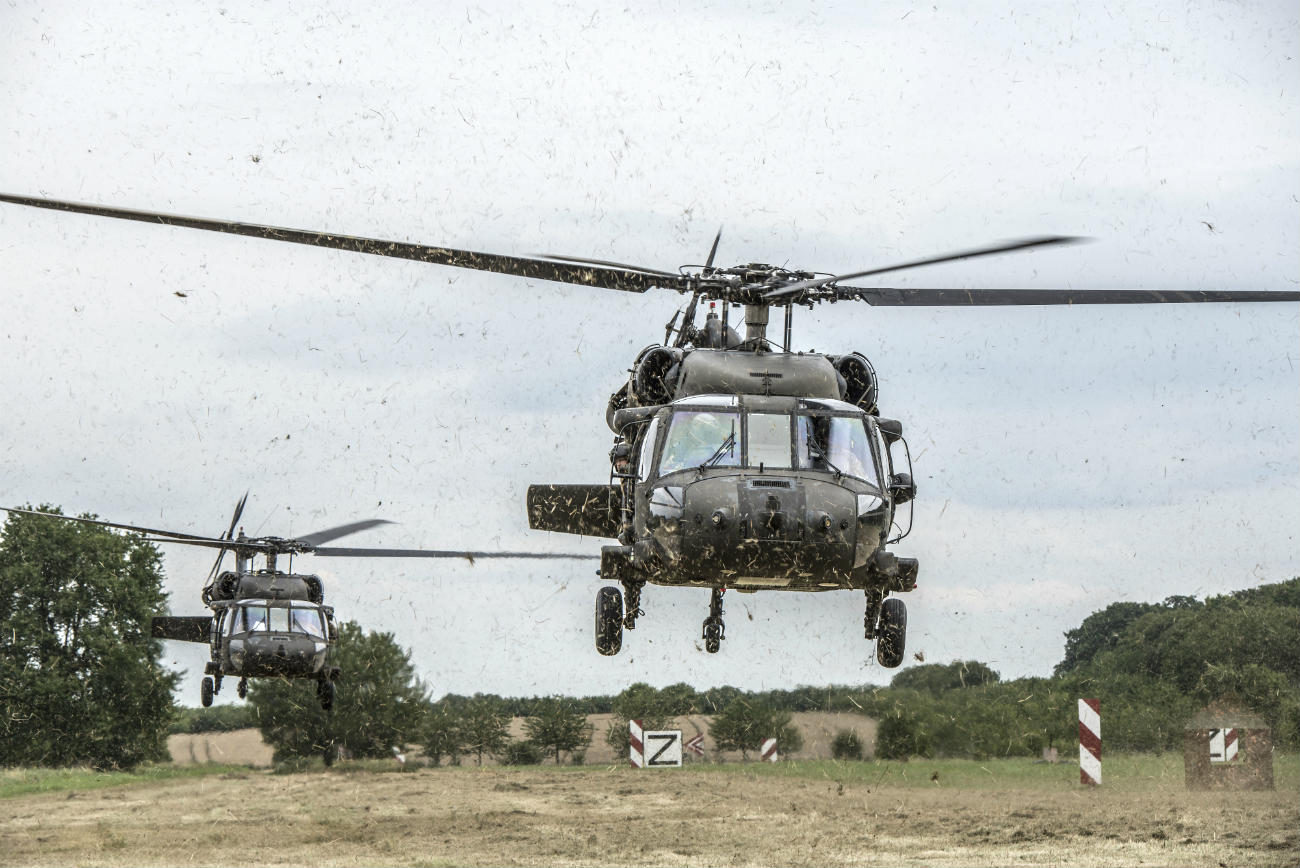 UH-60 Black hawk Images Aircraft takeoff