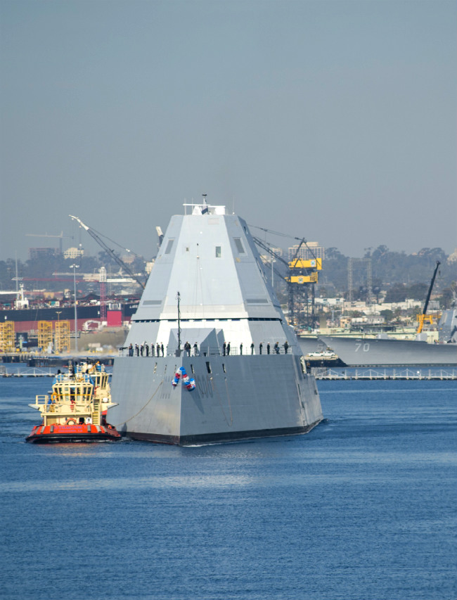 USS Zumwalt Arrival