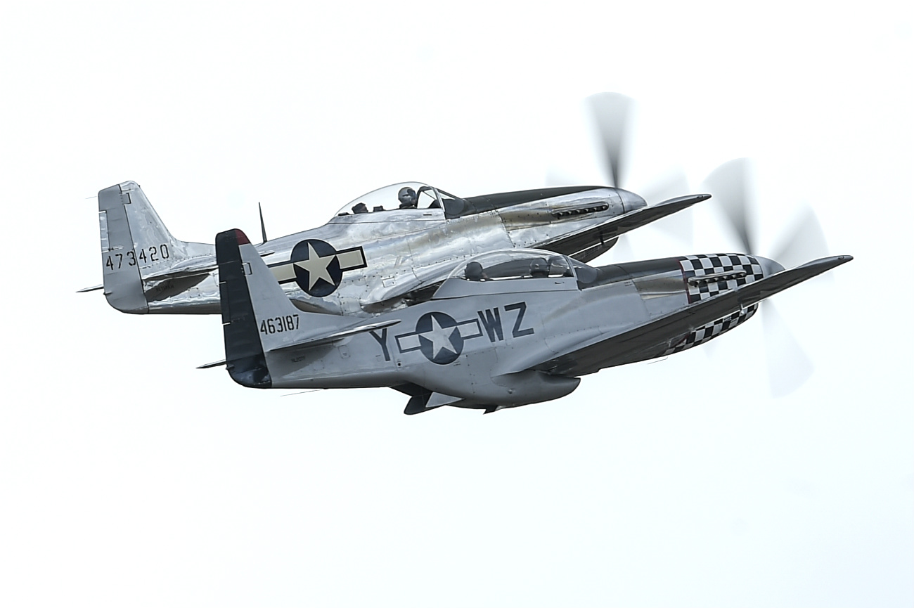 p-51 Mustangs side by side