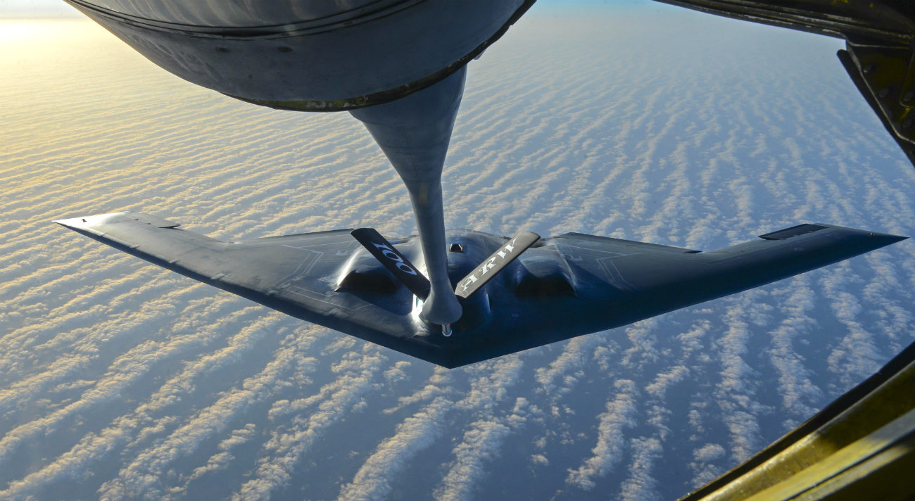 B-2 Spirit - Refuel