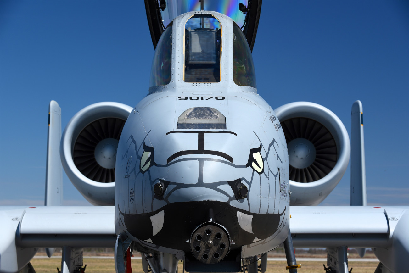 GAU-8 Avenger Gun images - A-10 Thunderbolts prepares to take off