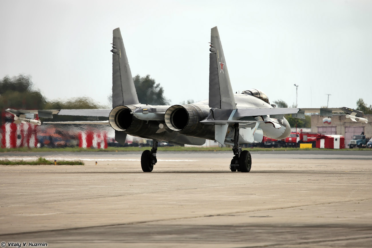 Su-35S taking off