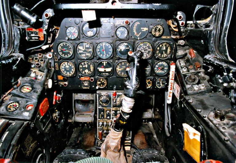 Fighter Jet Cockpitf 84 Cockpit Military Machine 2496
