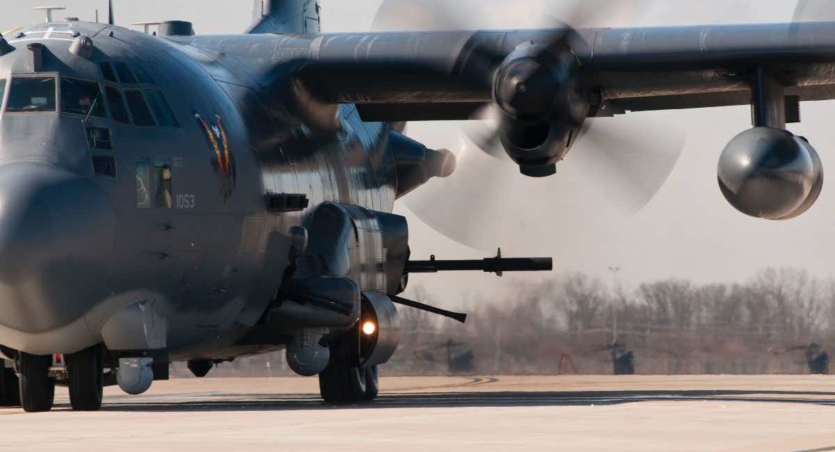 beskydning i morgen Great Barrier Reef Lockheed AC-130U Spooky II Shows Off Its Power | Military Machine