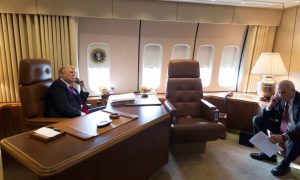 Air Force One facts, oval office